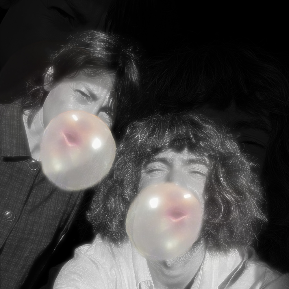 Bubblegum Brekky with Robbie and Merryn on Bay FM - 99.9FM