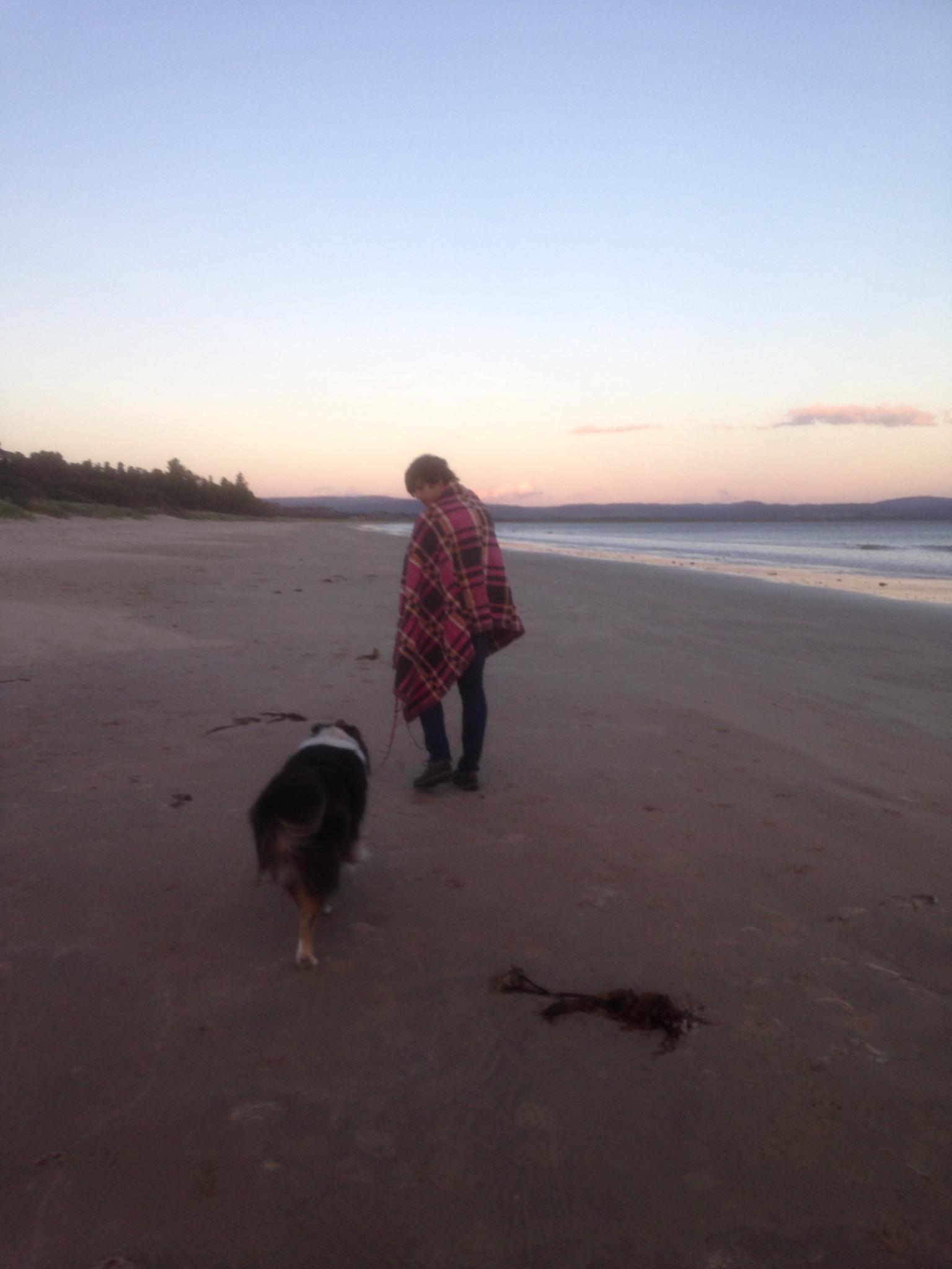 Simon's Songs Of The Week with Simon on Edge Radio 99.3FM