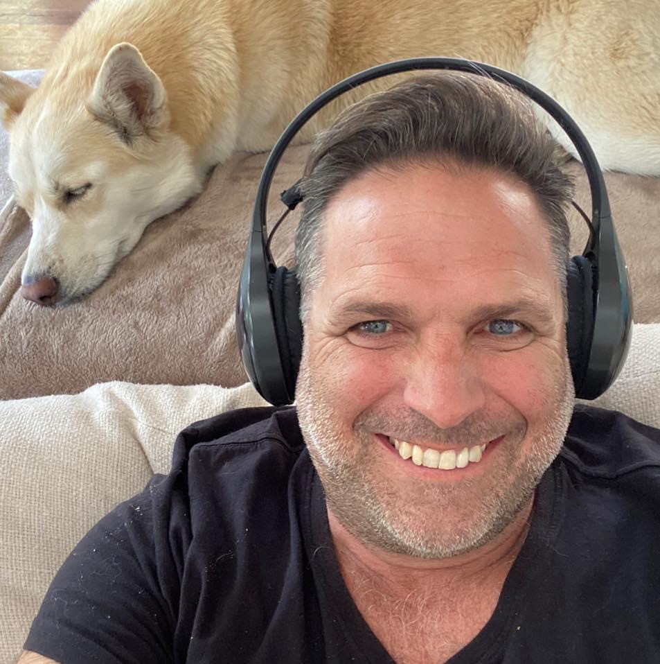 Byron Beats with Brett Diemar on Bay FM - 99.9FM