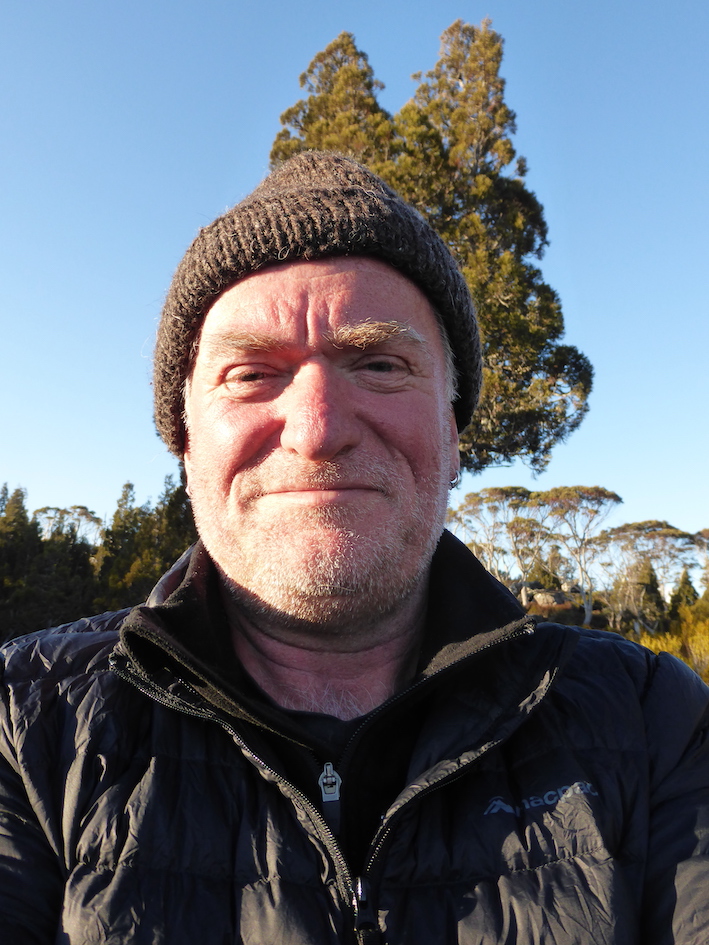 Scratching the Surface with Steve on Edge Radio 99.3FM